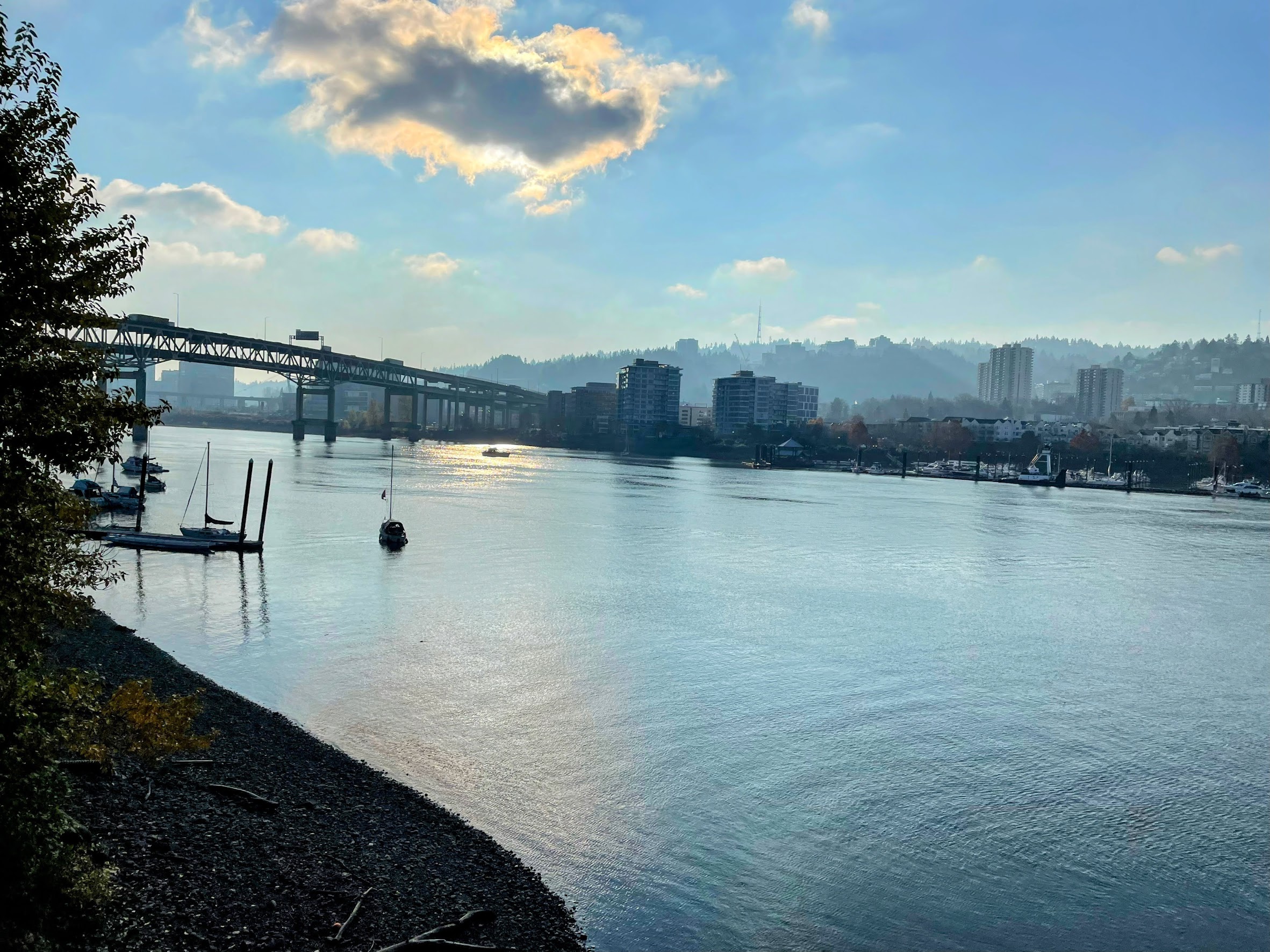 Photo looking west across the Willamette River at downtown Portland, Oregon